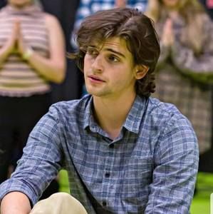 Meet your Posher, Ethan